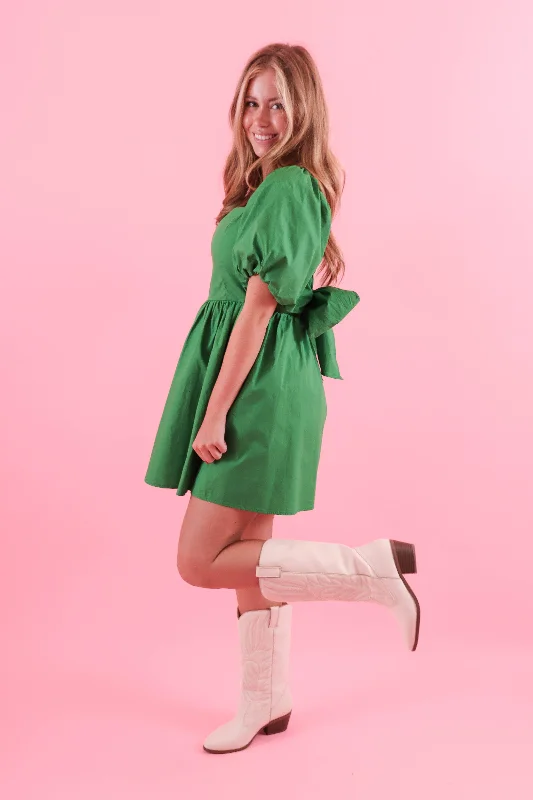 Eyes On You Dress-Kelly Green