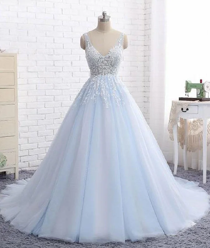 Elegant V-Neck Sleeveless Ball Gown Lace Appliqued Tulle Light Blue Wedding Dresses