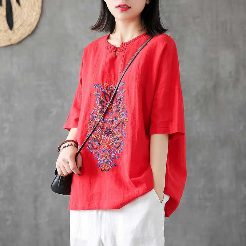 Women's Fashionable Retro Embroidered Chinese Knot Button V-neck Short-sleeved Top